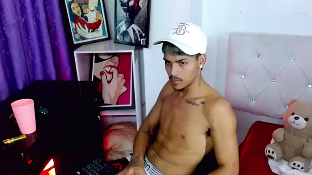 Angel_foxc13 webcam