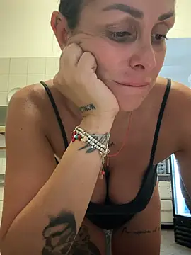 AmandaArt webcam