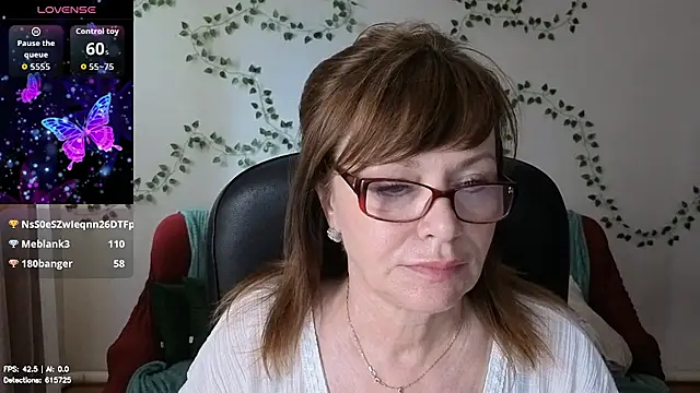 Miss_Moren webcam