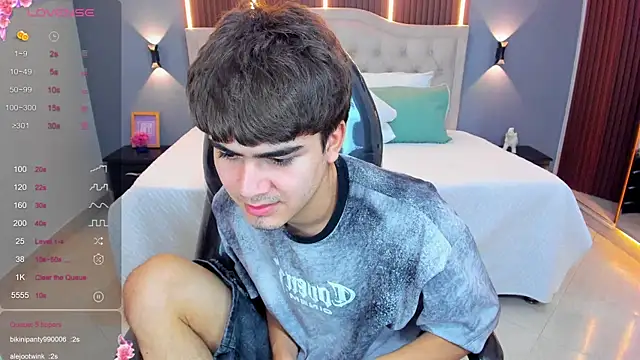 Tommy18__ webcam