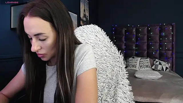 JenniferStone live cam on StripChat