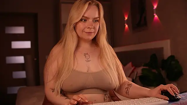 LisaLove3 webcam