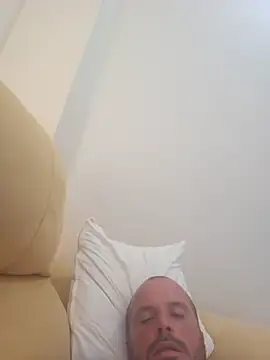 superdotadox29 - SuperDotadoX29's free webcam - UK Sex Cams