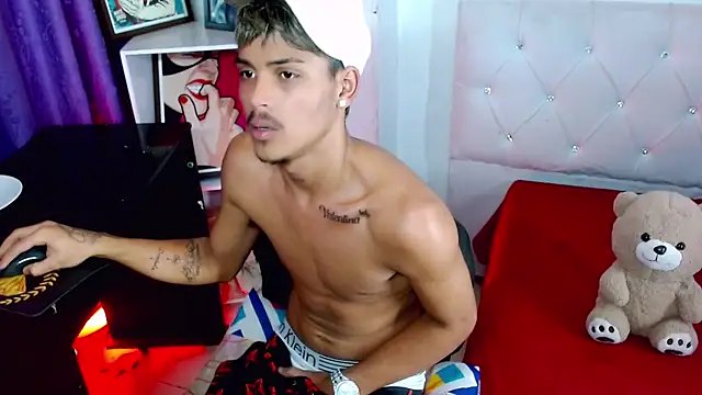 Angel_foxc13 Live Web Cam Show