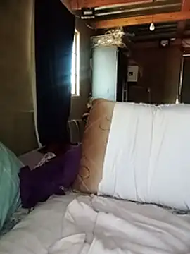 Naughtygrany webcam