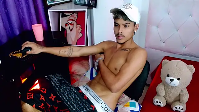 Angel_foxc13 webcam