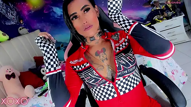 Nella_Dolls webcam
