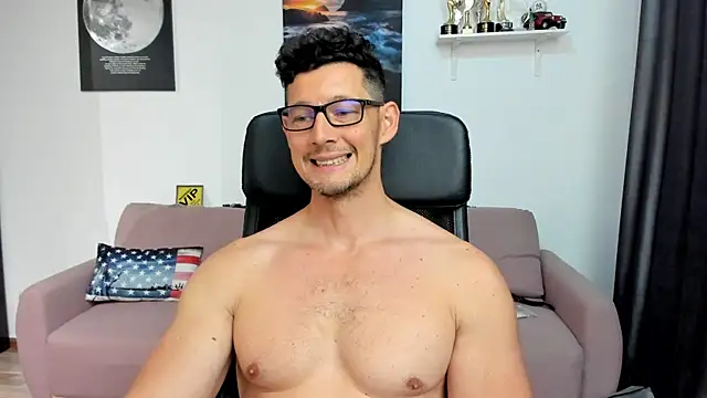brutusk08 - BrutusK08's free webcam - UK Sex Cams