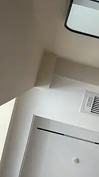 mo-mo-69 webcam