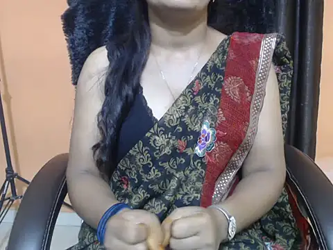 Kudi_Kiyara webcam