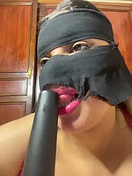 magh-rbiya - Magh-rbiya's free webcam - UK Sex Cams