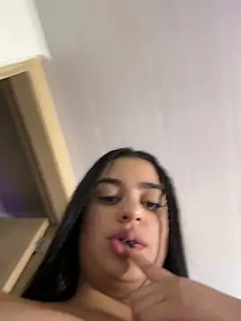 Andrea111_ webcam