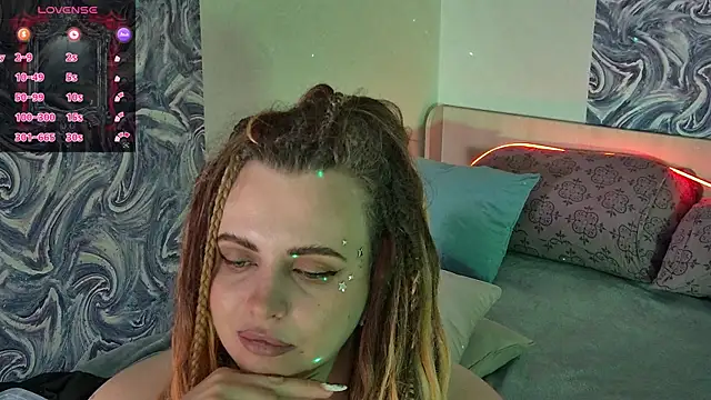Miss_Maya_Mils webcam