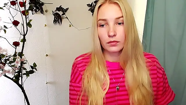 Queen_ofLove webcam
