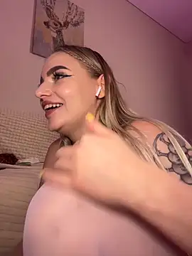hugeboobsalice - HugeBoobsAlice's free webcam - UK Sex Cams