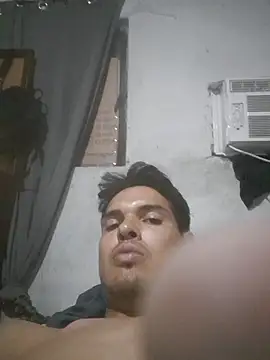 Aguilarcruzkevin31 webcam
