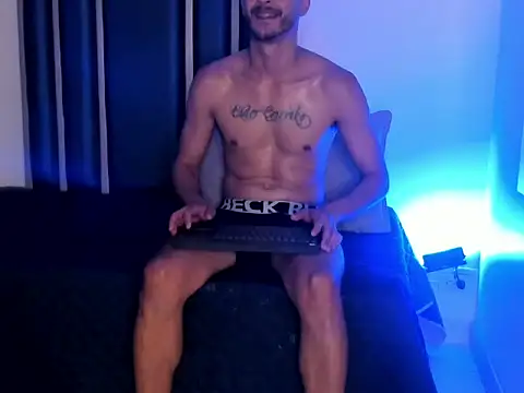 Damiam_23 webcam