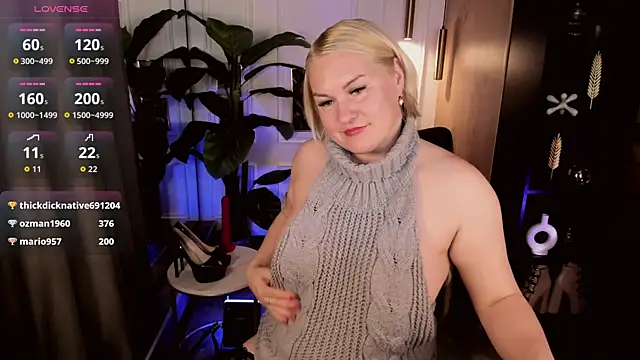 YolandaKiss webcam