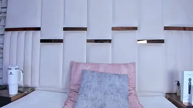 Candyhoneyh webcam