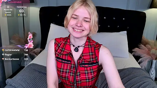 ChloeWells webcam