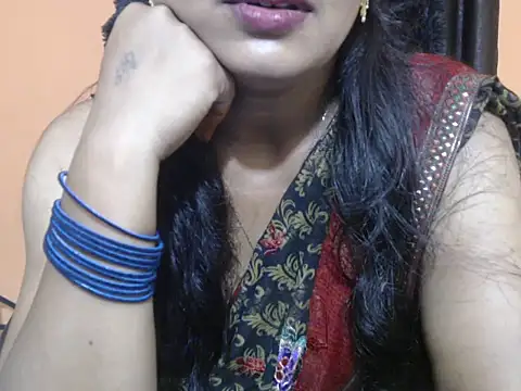 Kudi_Kiyara webcam