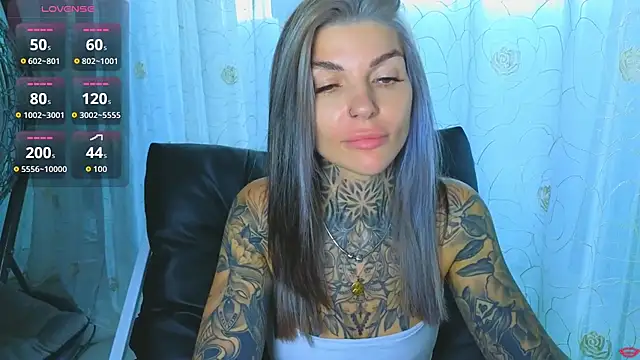 tattooedBabyy webcam