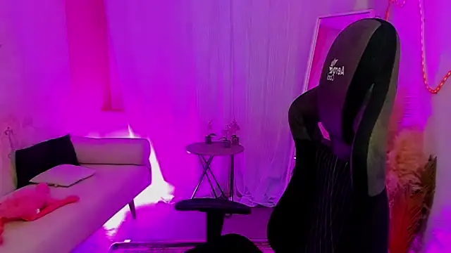 DamnWitchh live cam on StripChat