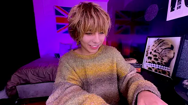 Aronn_44 Live Web Cam Show