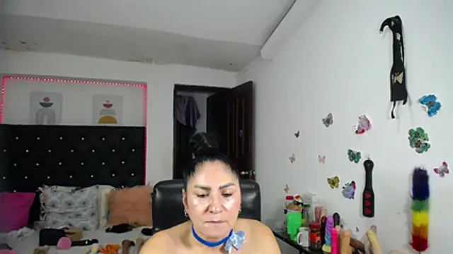 mature_bigboobs10 webcam