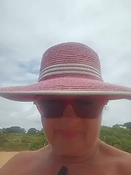 Hot-Muci live sex cam
