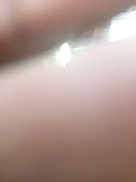 sluttylaura21 webcam