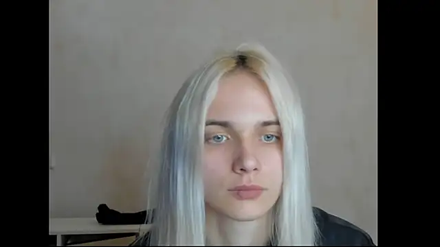 LanaCute webcam