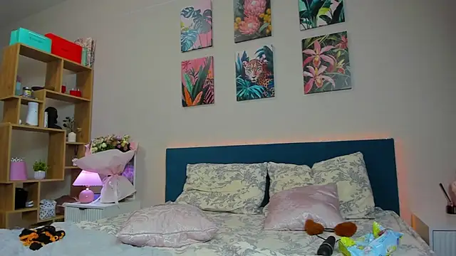 BritneyLix webcam