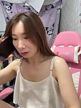 Adela-222 webcam