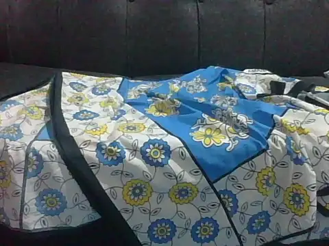 MidnightVixenX webcam