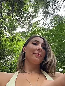 Wonder_Kari webcam