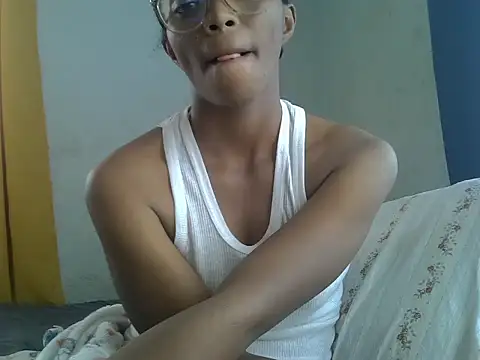 ElianeHot webcam