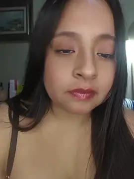 Gatitadiablita35 webcam