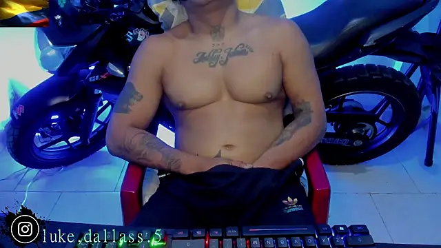 zeus_7777 webcam