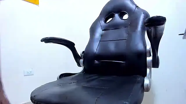 miss_bigcockts webcam