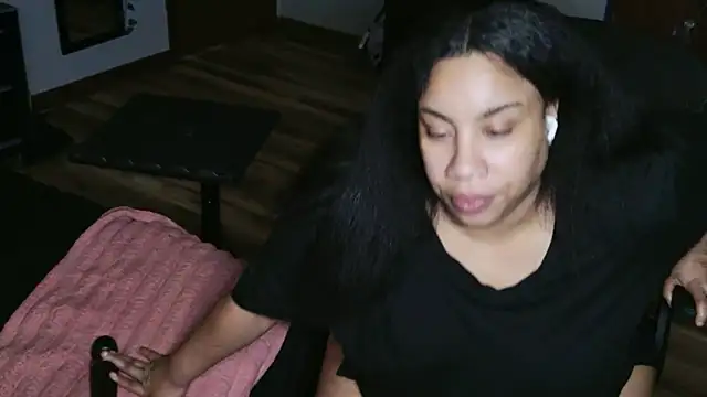 NeliaVoss webcam