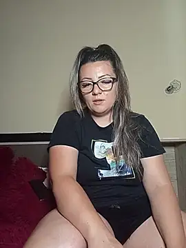 Sweetredvelvet webcam