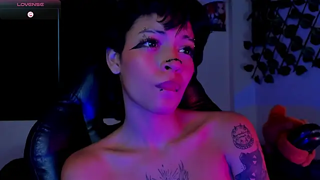 Anny_Kiitty webcam