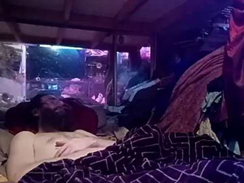 nearby_causual webcam