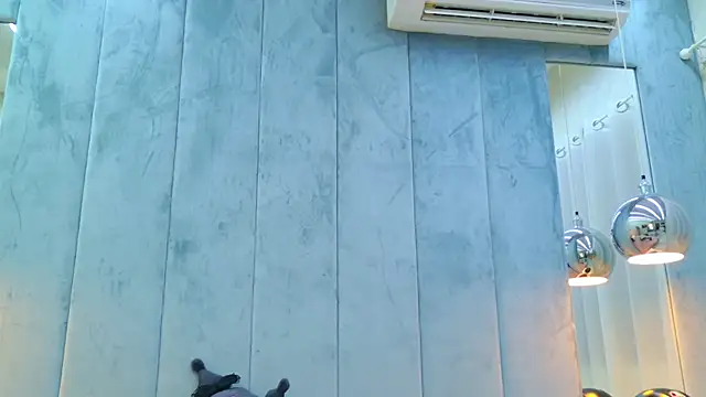 christahot webcam