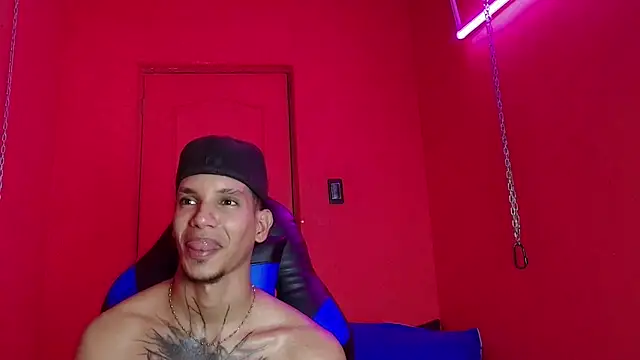 kai_storm77 webcam