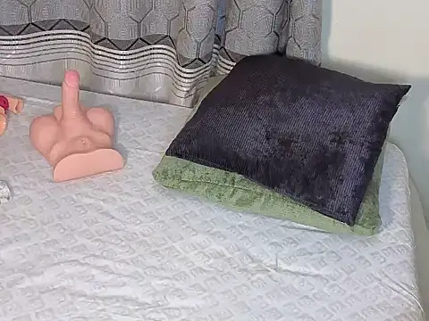 Blackcharmming webcam