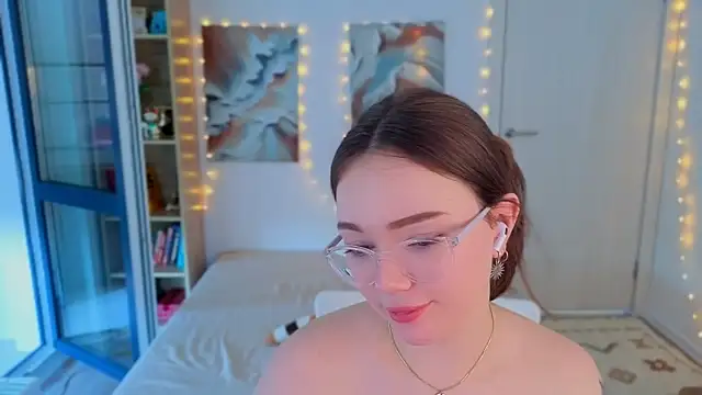 MilenaSaint webcam