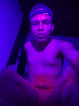 Leon_Wild webcam
