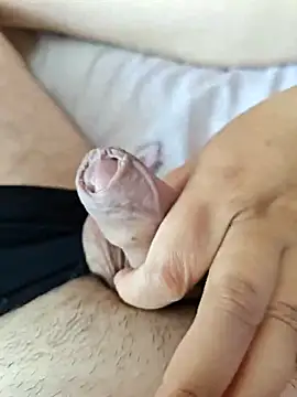 MadaamJizz_DickLewd webcam